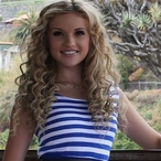 Erza - Escorts à Apples Profil de Erza, 25 ans, Escorts à Apples (Vaud)